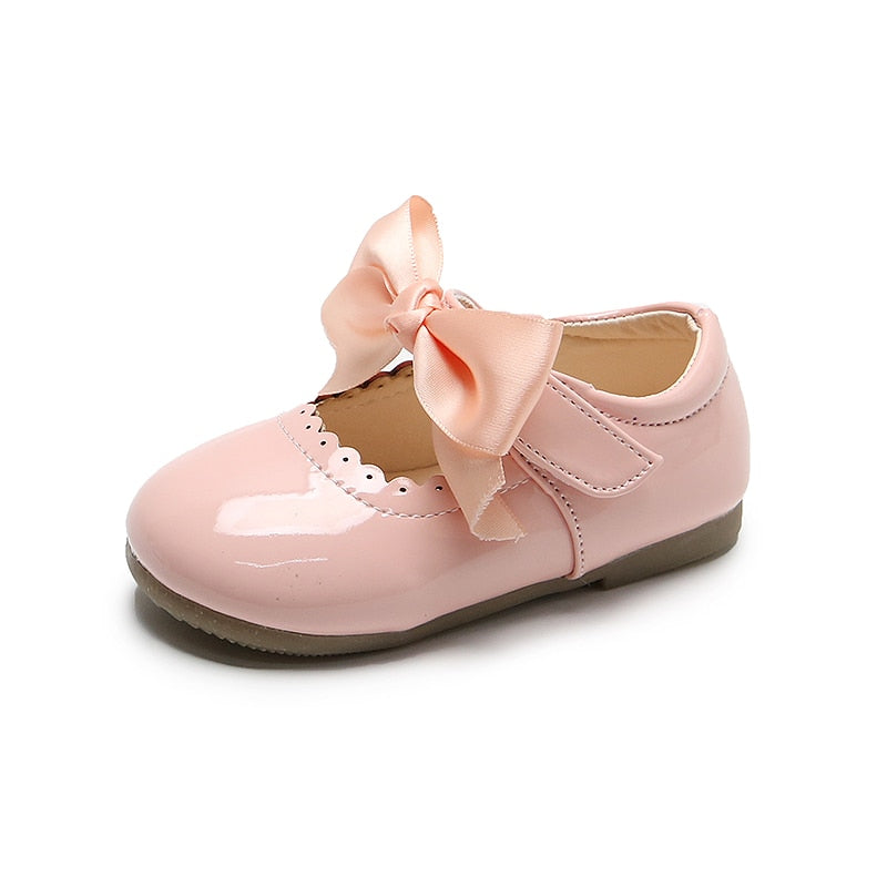 White patent best sale girls shoes